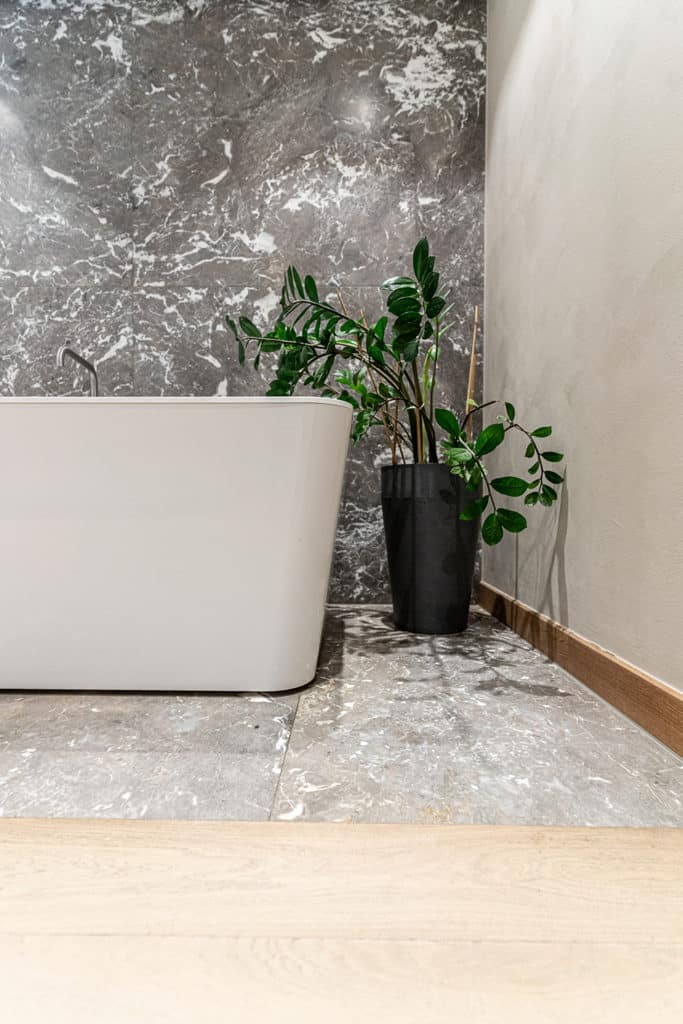 Linea Badkamer Paal